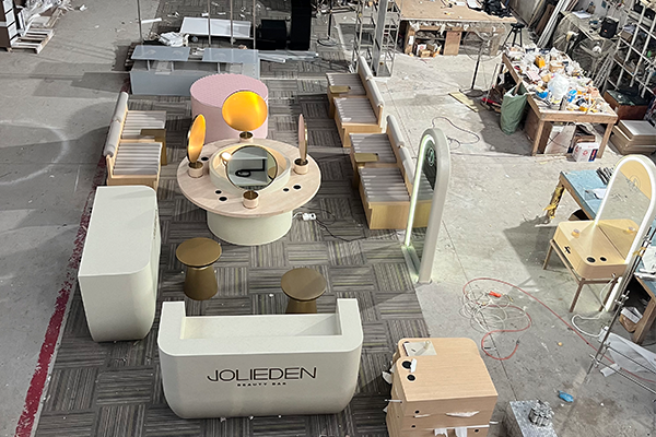 American High-End Salon Space Design