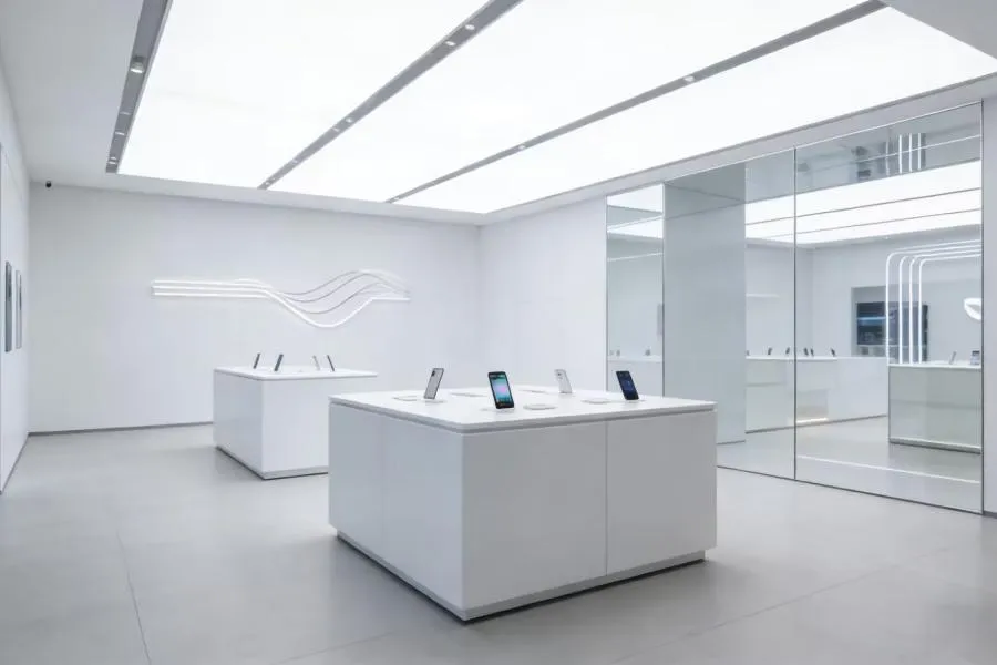 Cellphone & Electronics Shop Interior Design